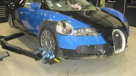 Crash damaged Bugatti Veyron on sale for just $250K