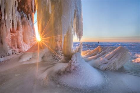 Apostle Islands Ice Caves 2019 – Apostle Islands Tours