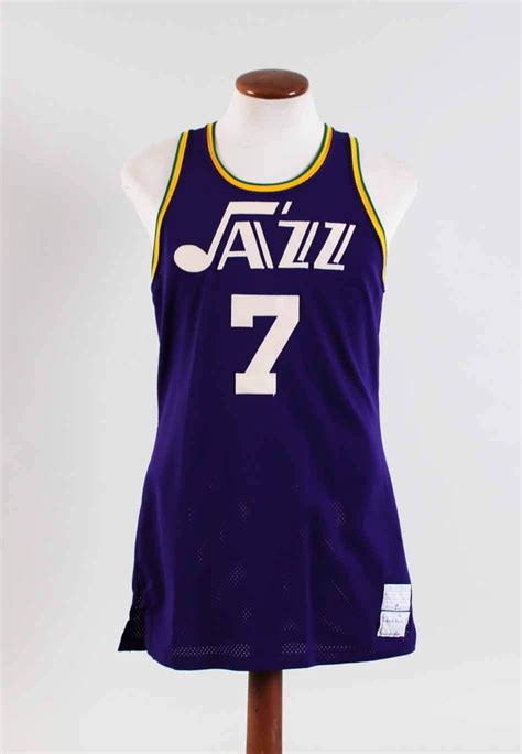 Pete Maravich Game-Worn Jersey #7 New Orleans Jazz 1975-76 | Memorabilia Expert