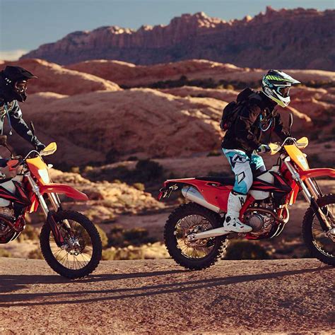 2019 KTM 350 EXC-F vs. 2019 KTM 500 EXC-F Comparison Review | Dirt Rider