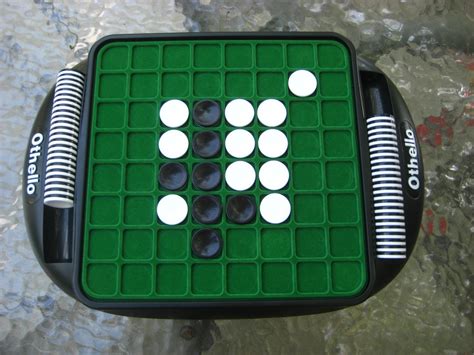 Othello Game (aka Reversi) -- Strategy Tips | HubPages