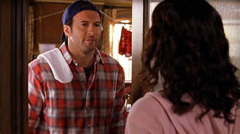 Here's Every Single Flannel Shirt Worn By Luke Danes In “Gilmore Girls ...