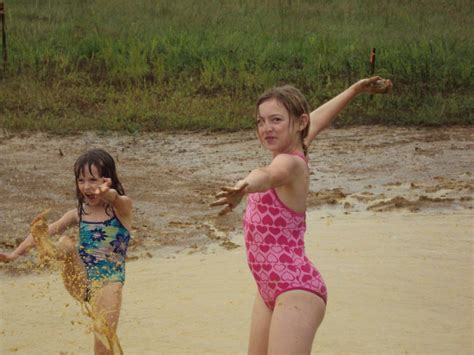 Mud Party 5 | Emily and Wendy having a mud fight | Cassinera | Flickr