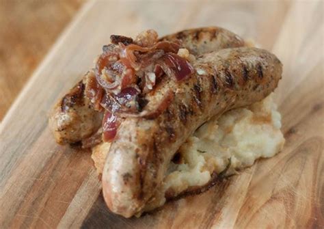 Toulouse Sausages with Mash & Thyme Onion Gravy Recipe | HelloFresh