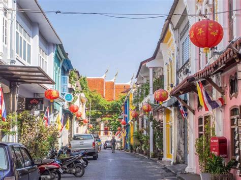 Things to see and do in Phuket Old Town + DIY walking tour