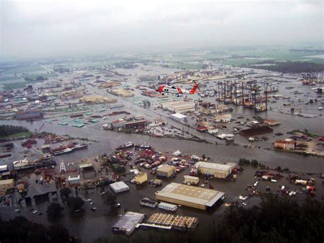 Flooding in New Iberia after Hurricane Ike in Louisiana image - Free stock photo - Public Domain ...