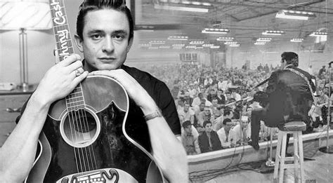 Johnny Cash Performs “Folsom Prison Blues” Live At Tennessee State ...