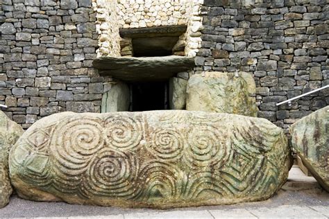 newgrange ireland | Celtic, Celtic symbols irish, Newgrange ireland