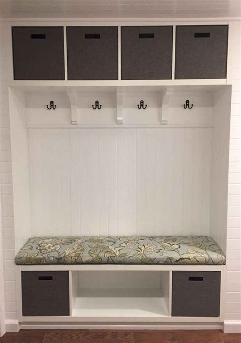 Adorable 60 Entryway Mudroom Bench Design Ideas https://domakeover.com ...