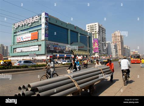 INDIA Mumbai , shopping mall CITY MALL in surburban Andheri East, Lokhandwala / INDIEN Mumbai ...