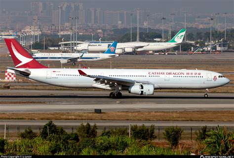 B-HLG Cathay Dragon Airbus A330-342 Photo by Li Junjie | ID 1055132 | Planespotters.net