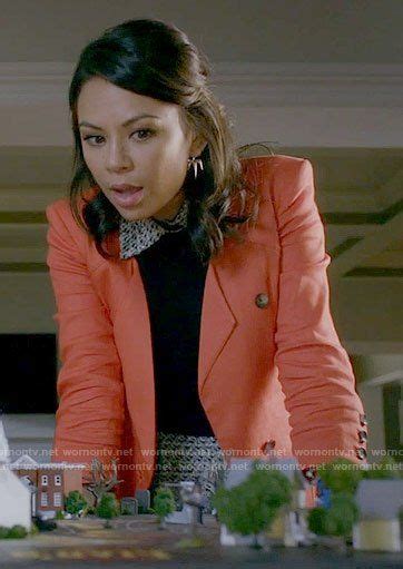 Mona Vanderwaal Outfits & Fashion on Pretty Little Liars | Janel Parrish | Pretty little liars ...