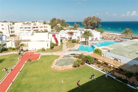 Avra Beach Hotel - Ixia Hotels | Jet2holidays