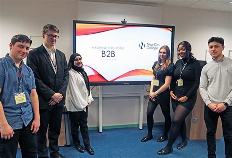 Students on fire in Dragons’ Den Business Challenge | New City College