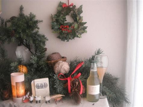 Yule decorations that can easily be made at home. | Pagan yule, Decor ...