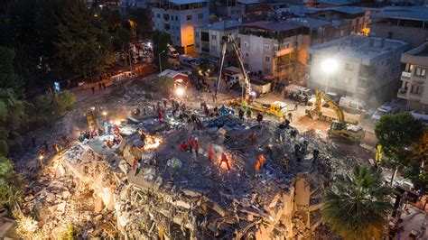 Dramatic Rescues After Major Earthquake Kills at Least 39 in Turkey ...