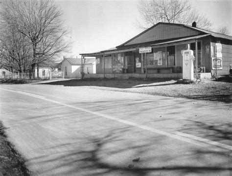 This One Creepy Ghost Town In Kentucky Is The Stuff Nightmares Are Made Of | Creepy ghost, Ghost ...