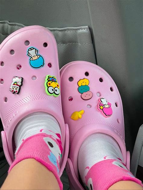 aesthetic crocs sanrio pink | Pink crocs, Crocs fashion, Crocs aesthetic