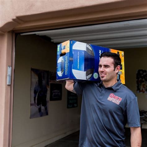 Top 6 Ways to Tell if a Garage Door is Off-Track — Quick Response ...