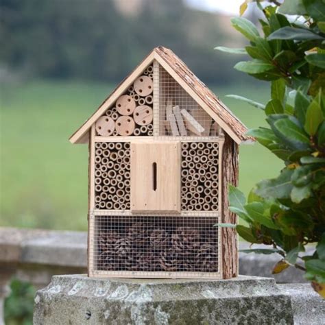 Large Bug Hotel House Outdoor Garden Insect Habitat - Gifts Tomorrow