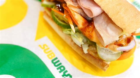 Why Subway's New Low Carb Bread Is So Concerning