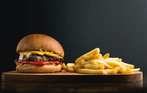 5 Tips for Finding the Best Burger Near Me - Burger Republic