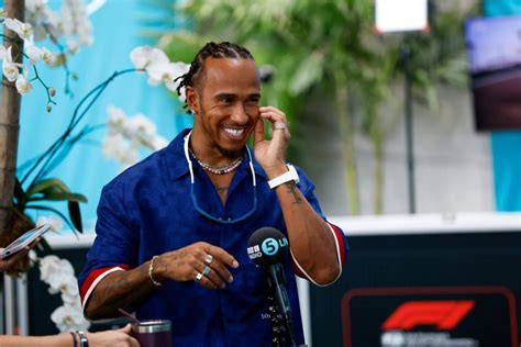 “Thirst Tweets Next”: Lewis Hamilton’s Latest Interaction With His Fandom Leaves Fans Yearning ...