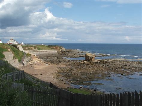 Seaton Sluice Beach - Northumberland | UK Beach Guide