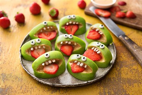 3 Halloween Snacks For Kids | HelloFresh Food Blog