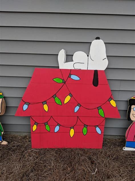 Charlie Brown Christmas Snoopy Dog Housepeanuts Lifesize Yard | Etsy | Christmas yard art ...