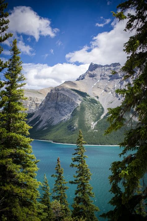 9 Beautiful Lakes in Banff National Park To Add To Your Itinerary