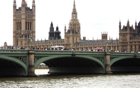 Westminster Bridge (Lambeth/City of Westminster, 1862) | Structurae