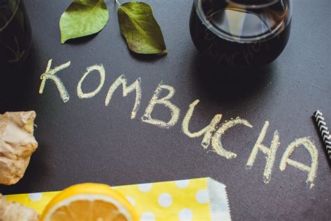 Green Tea Kombucha Recipe (Step By Step Guide) - Liquid Image