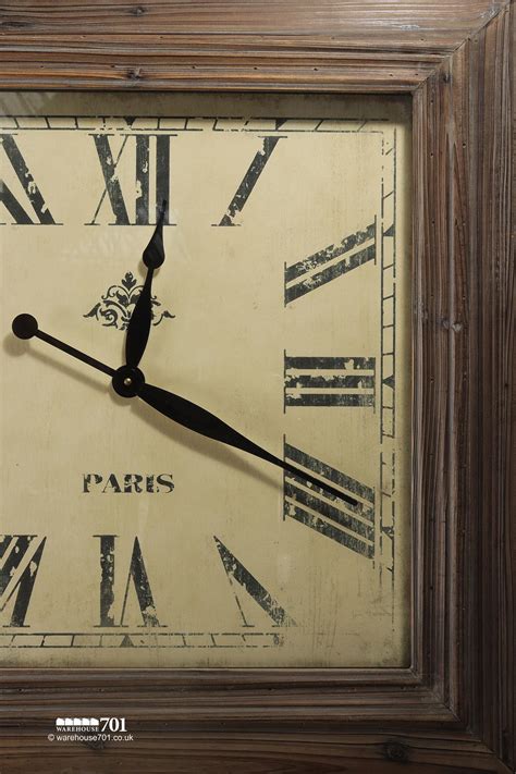 NEW Large Square Wood Effect Wall Clock in an Antique Style