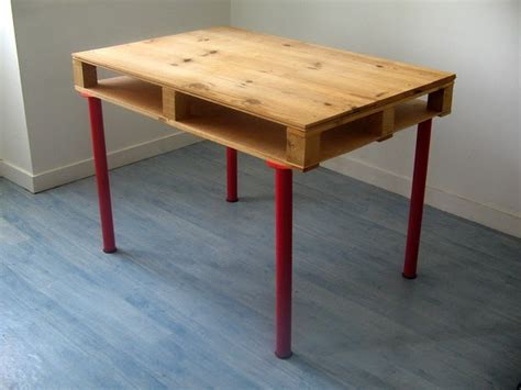 kiertoidea - recycled ideas: Kuormalavapöytä - Pallet desk