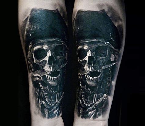 Pirate skull tattoo by Eliot Kohek | Photo 23639