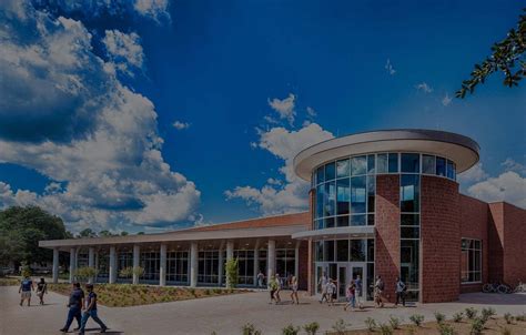 Georgia Southern University – Landrum Center Dining Hall – RDM Architecture