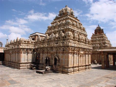 10 Famous Temples In Bangalore - Tripbibo