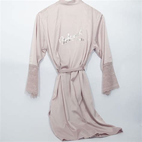 Personalised Satin Bridal Party Bath Robes – PrettyLittleGiftBox