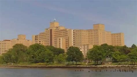 Manhattan Psychiatric Center Seen From East River - YouTube