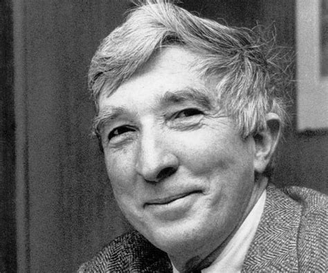 John Updike Biography - Facts, Childhood, Family Life & Achievements