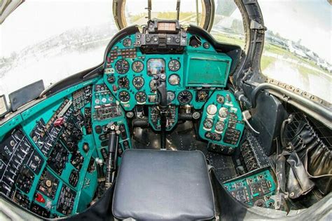 Su 27 cockpit Helicopter Pilots, Attack Helicopter, Military Helicopter, Military Aircraft ...