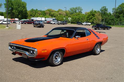 Plymouth RoadRunner - Year-by-Year: History, Engines, Production