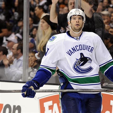 Ryan Kesler Injury: Updates on Canucks Star's Foot | News, Scores ...