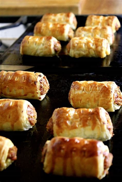 The Best Vegetarian Sausage Rolls Recipe - thinlyspread.co.uk