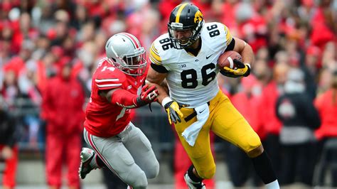 Ohio State vs. Iowa score update: Iowa offense continues to roll, Hawks lead 17-10 - Land-Grant ...