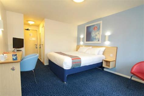 Travelodge Colchester Feering - Hotel Reviews, Photos & Price ...