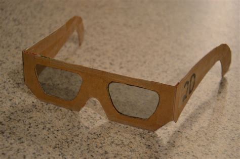 Make your own cheap 3D to 2D glasses - POWET.TV: Games, Comics, TV, Movies, and Toys