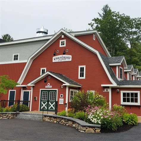 Behind the Curtain: Winnipesaukee Playhouse - New Hampshire Magazine