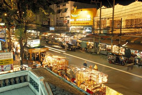 The Chiang Mai Night Bazaar: The Complete Guide